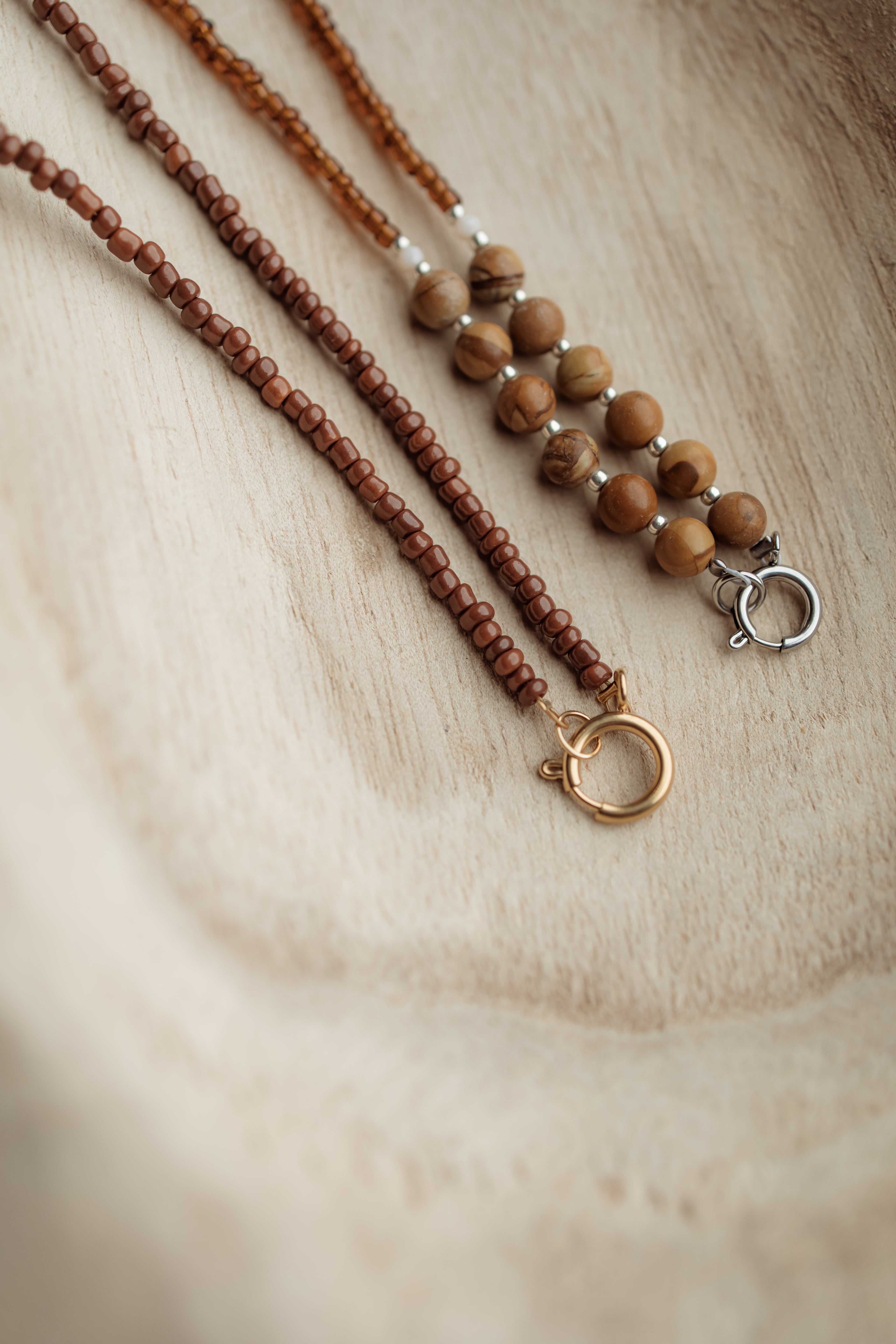 Necklace hazel brown