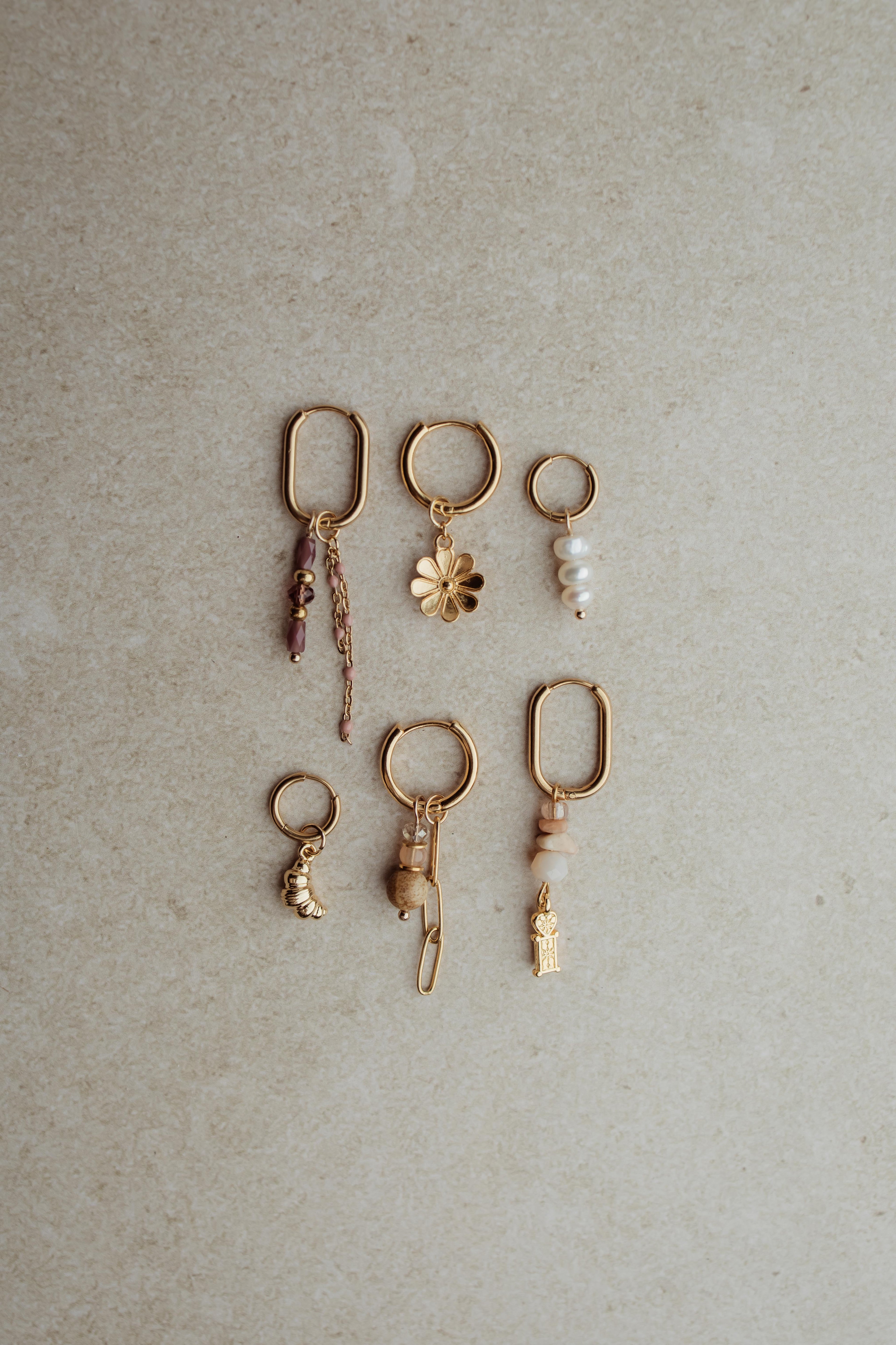 Mix & match oorringen in stainless steel, collectie PURE // ONE