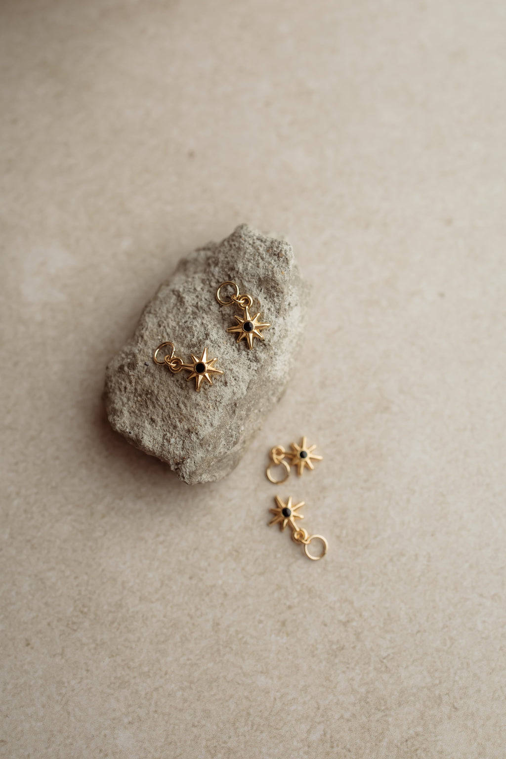 Charm golden star
