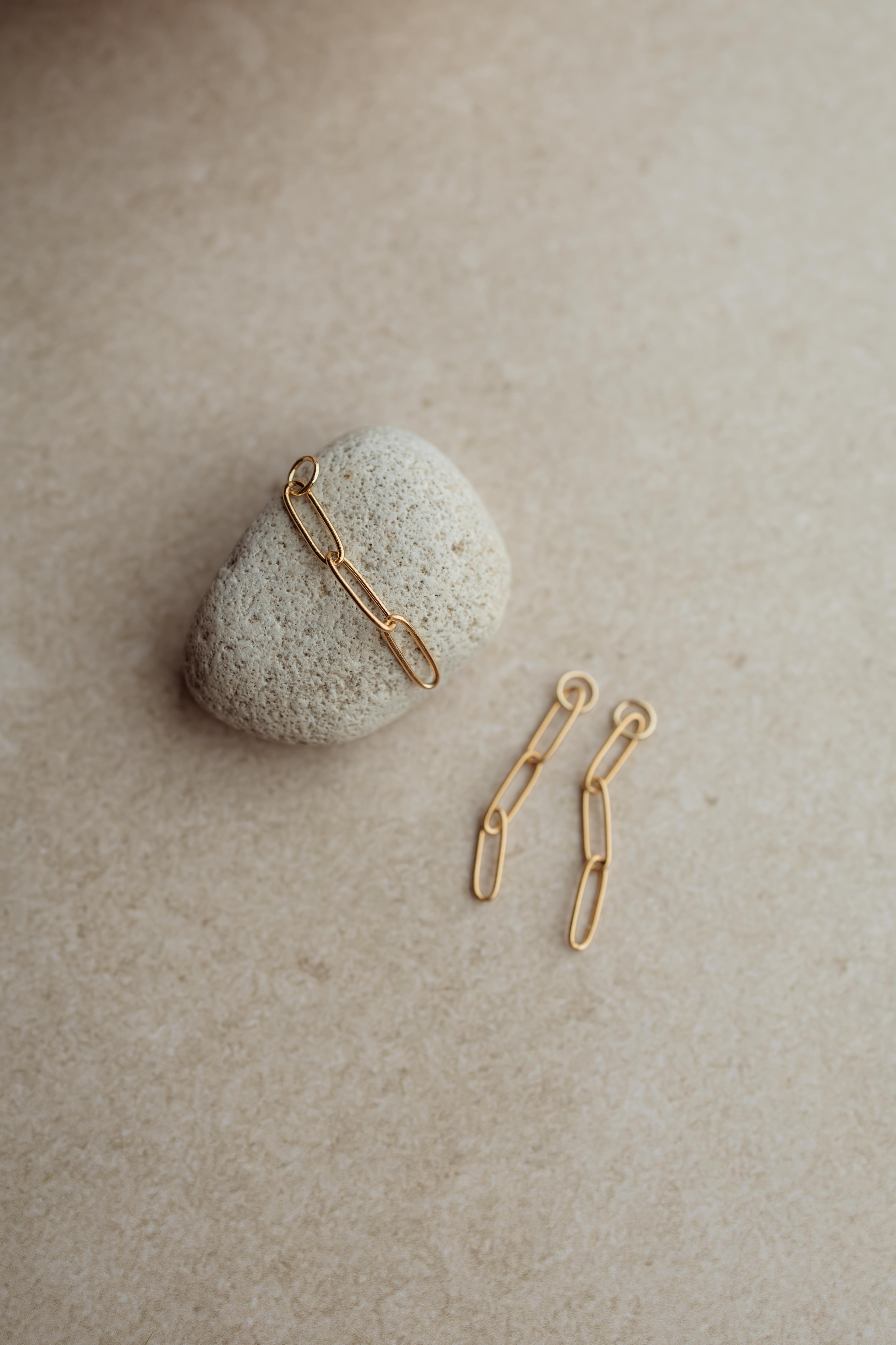 Charm golden chain
