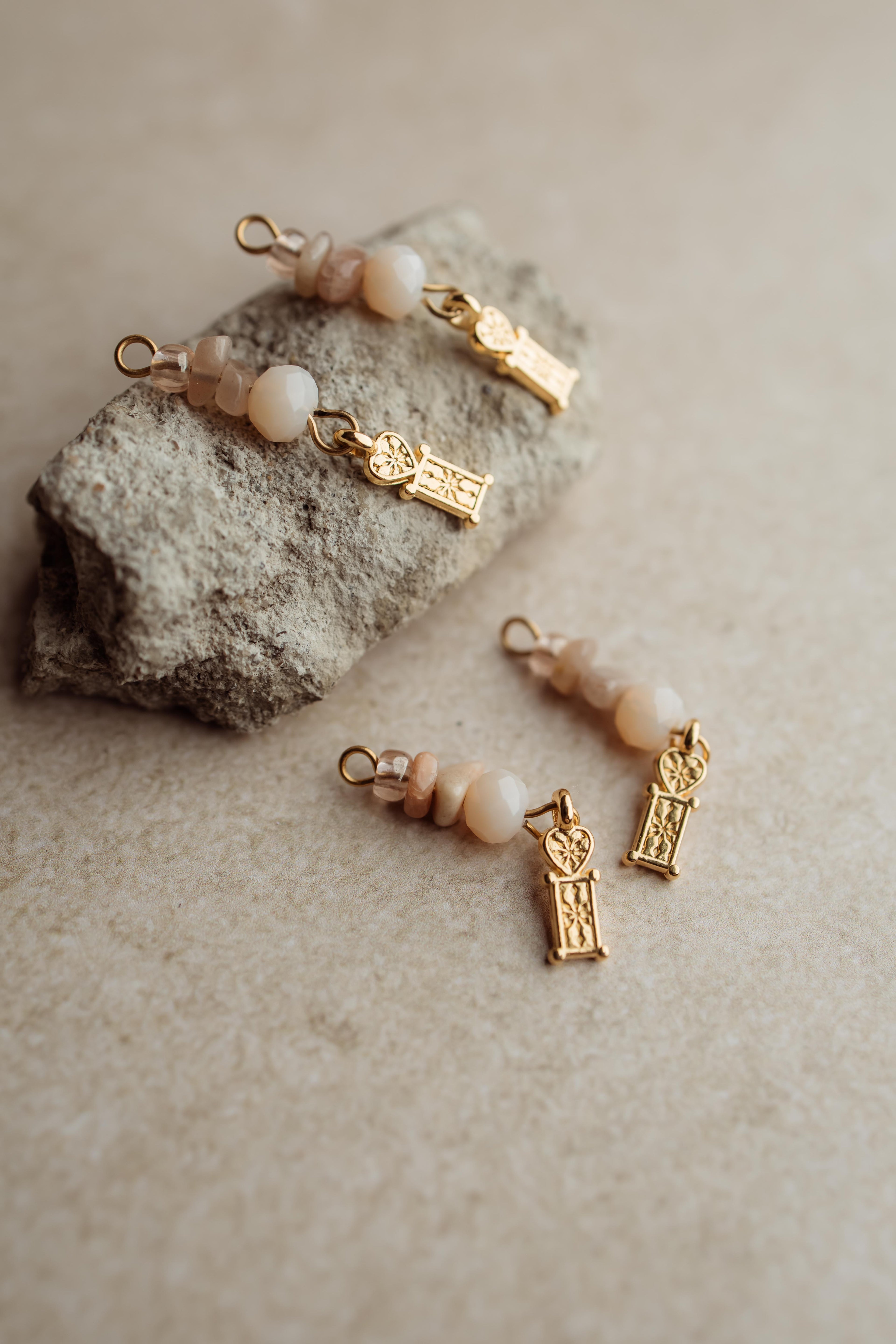 Charm soft gold