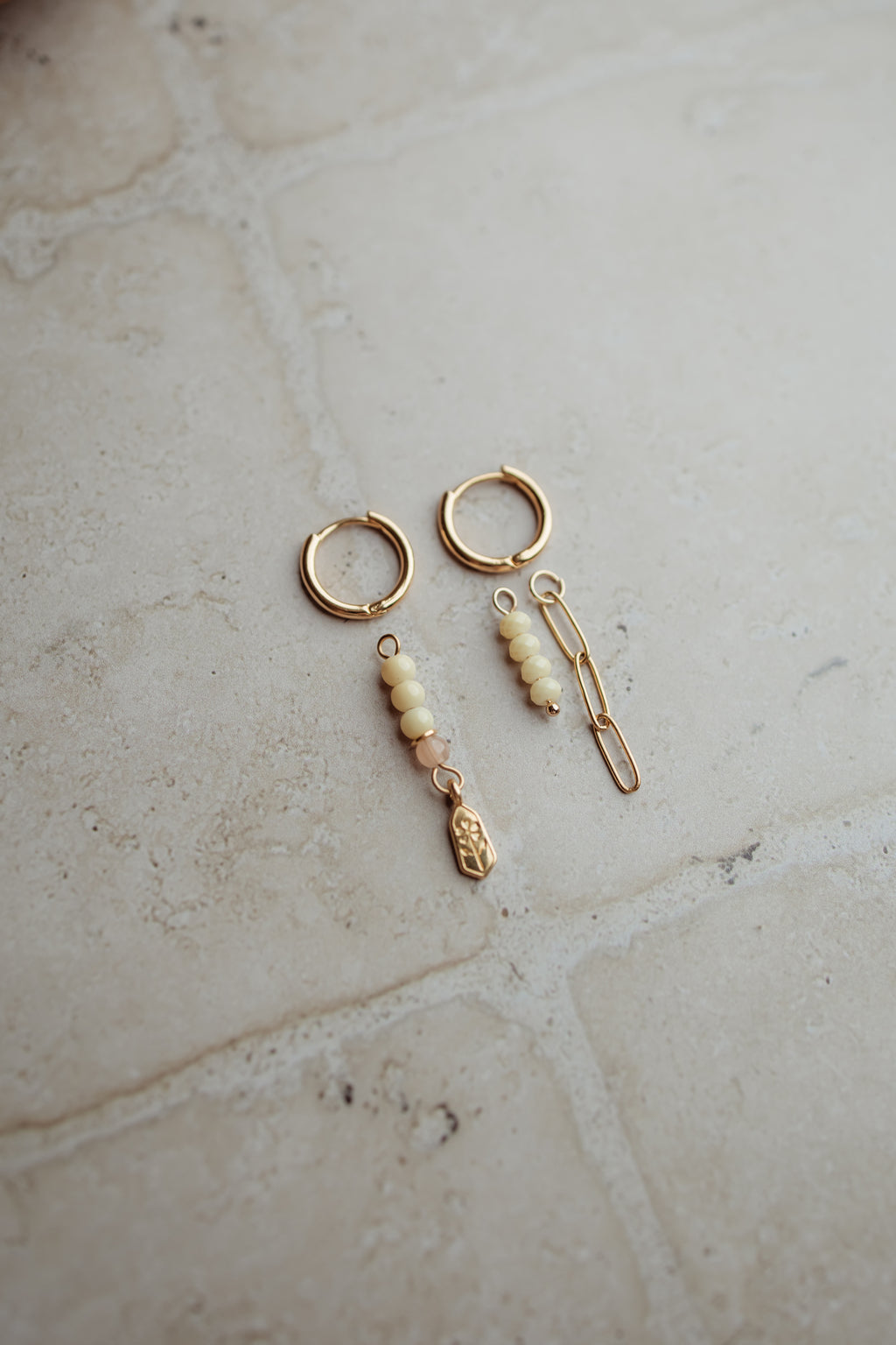 Charm golden chain