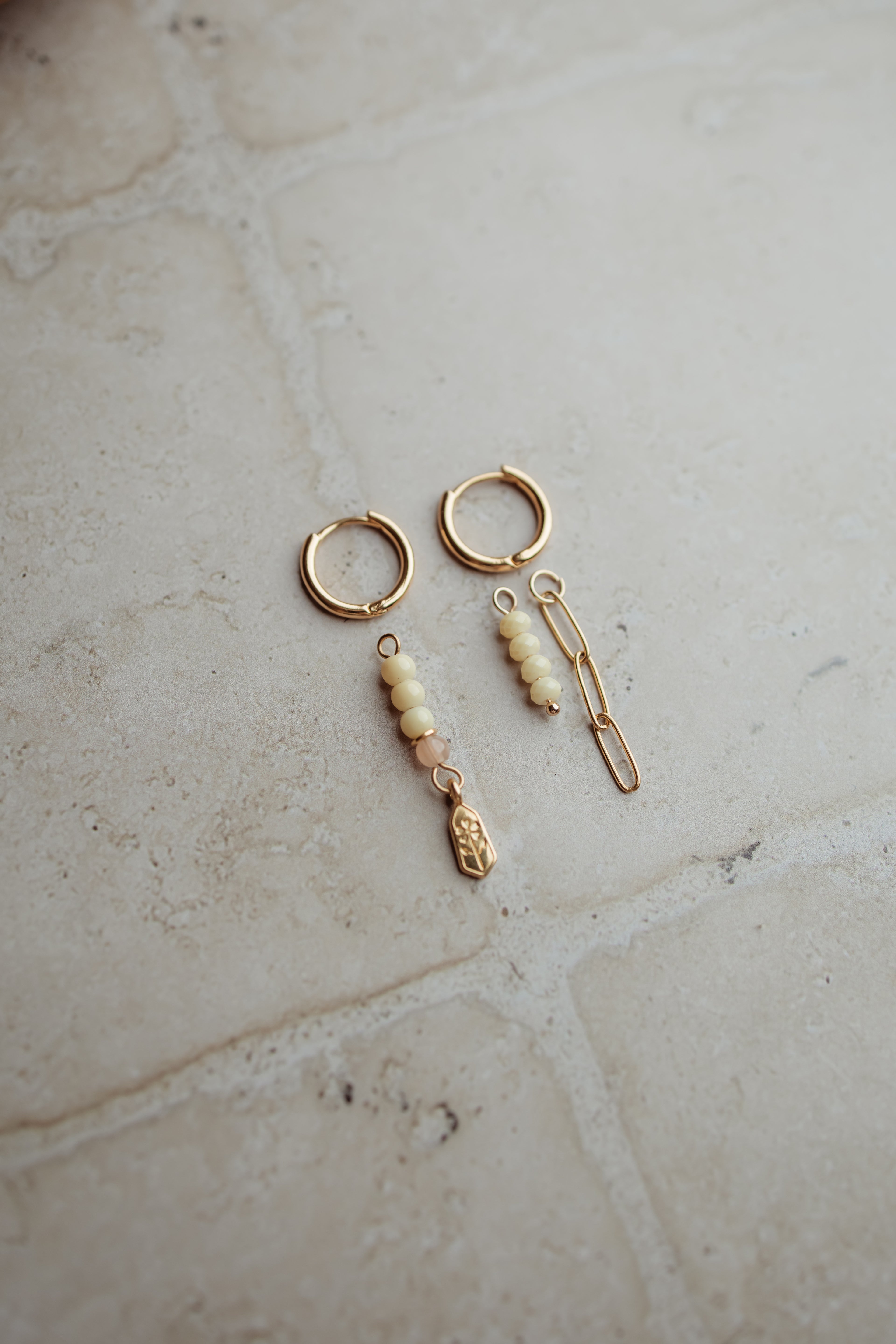 Charm golden chain