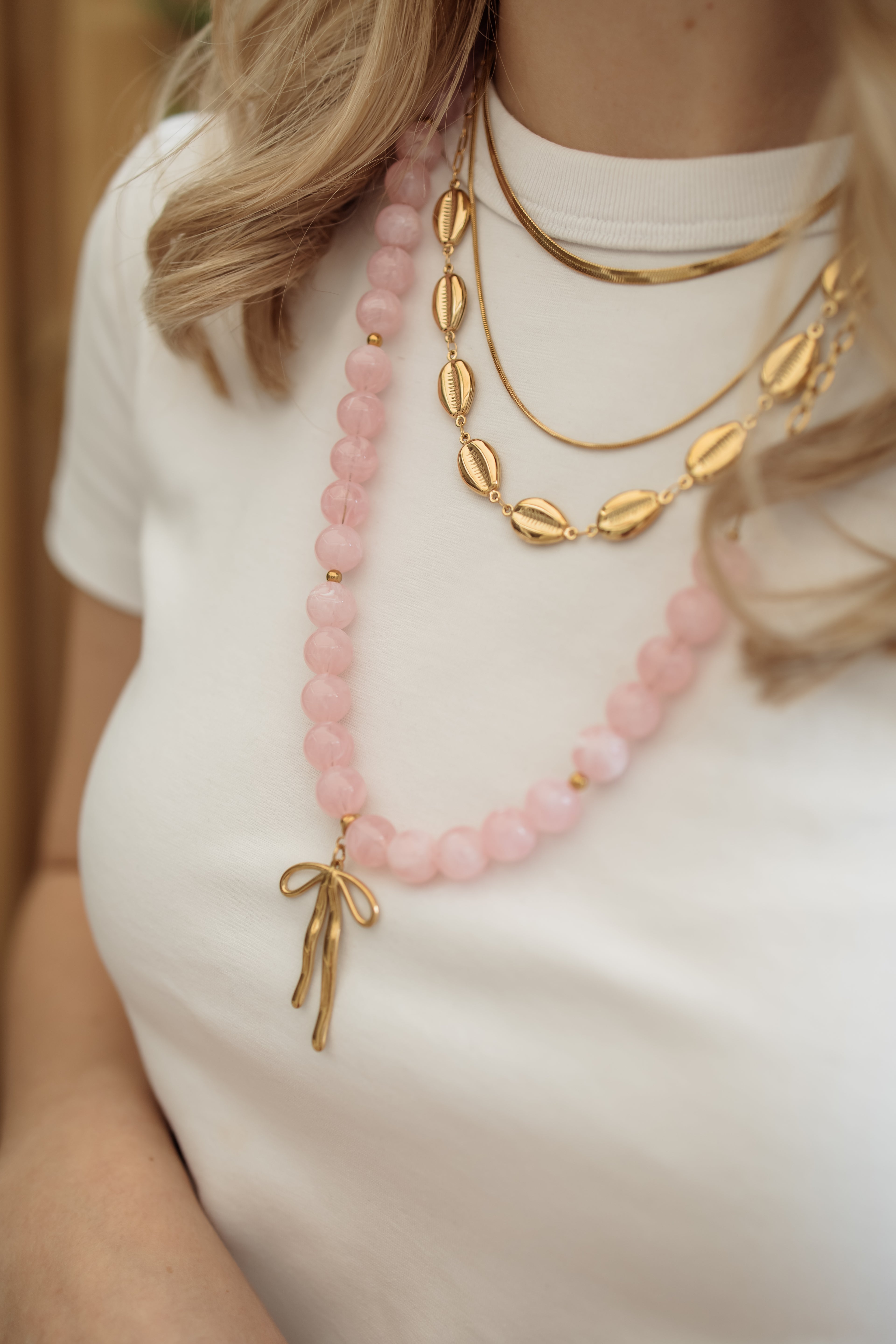 Necklace beachy shells