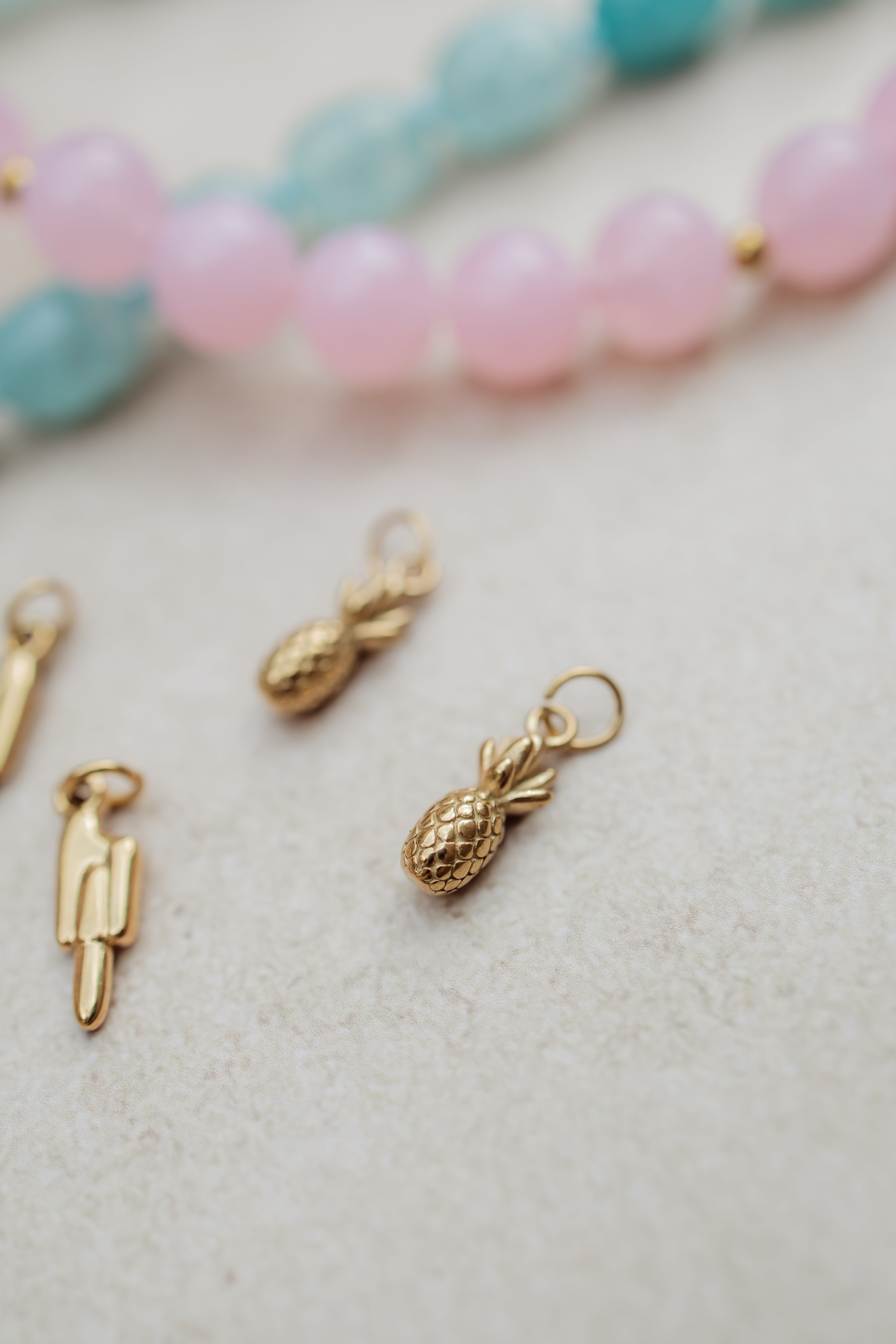 Charm pineapple