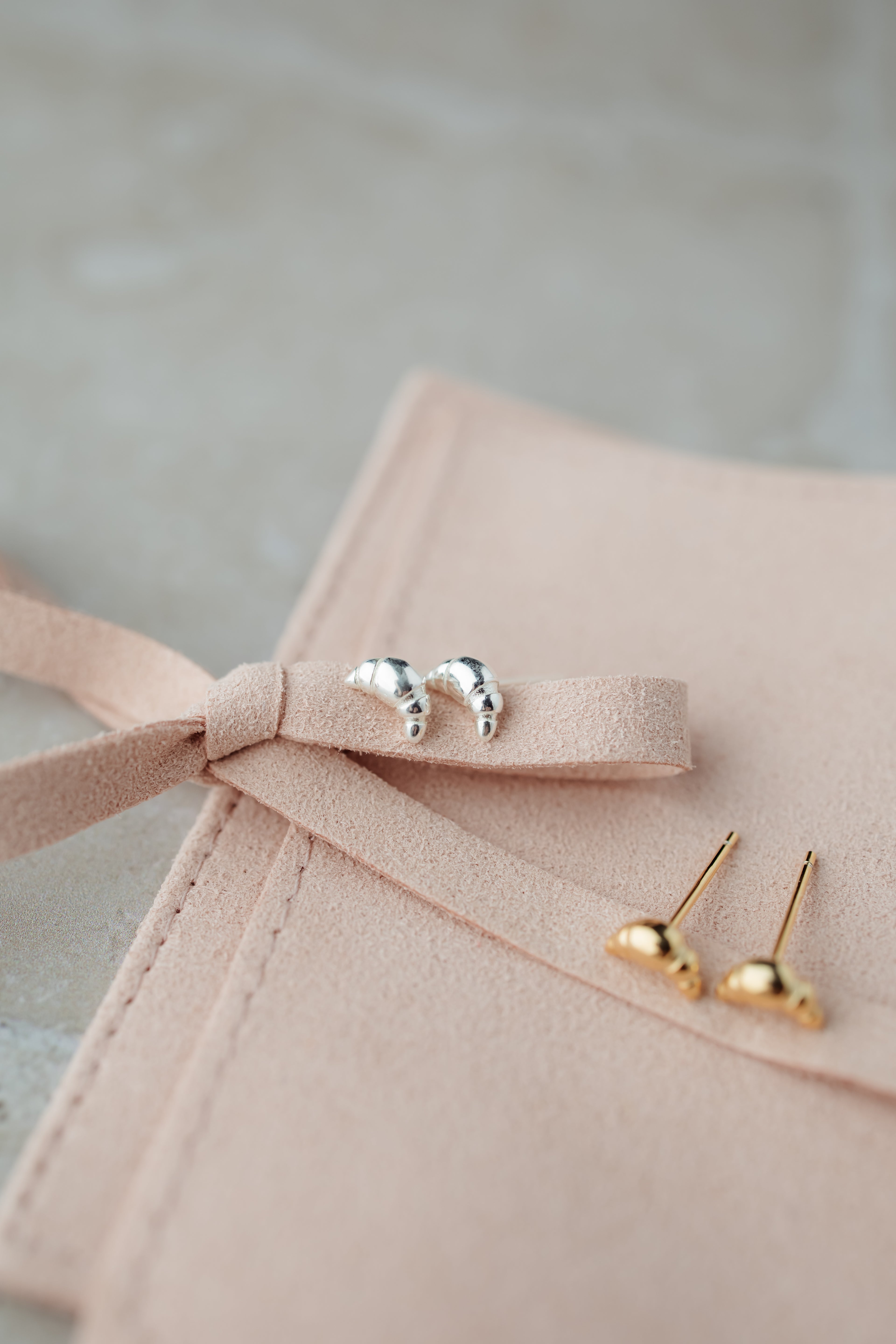 Earrings lovely croissants